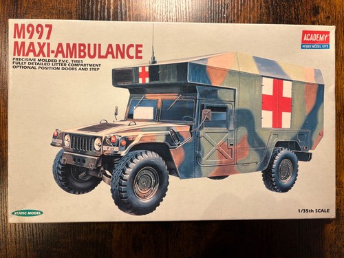 Academy 1352 humvee - 1:35, m997